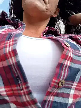 celeste-30  online show from March 15, 2025, 1:29 pm