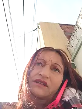 celeste-30  online show from September 17, 2025, 1:02 pm