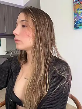 Snapshot of SophieRaily_ chatting on February 21, 2025, 2:06 pm SophieRaily online show from February 21, 2025, 2:06 pm