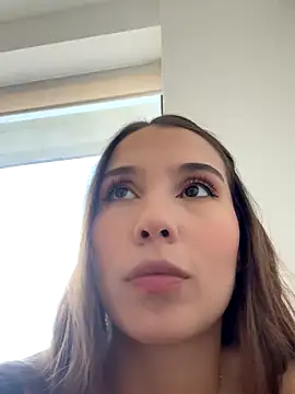 Snapshot of SophieRaily_ chatting on September 24, 2025, 7:06 pm SophieRaily online show from September 24, 2025, 7:06 pm