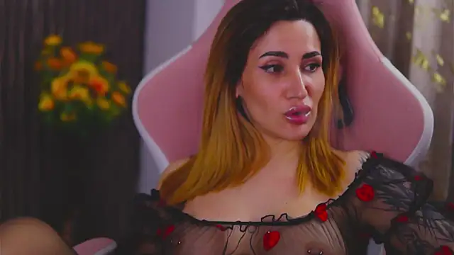 KimSkyex online show from February 3, 2025, 5:18 am