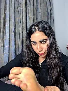 Snapshot of Meryem_Queen chatting on March 8, 2026, 9:18 pm Meryem Queen online show from March 8, 2026, 9:18 pm