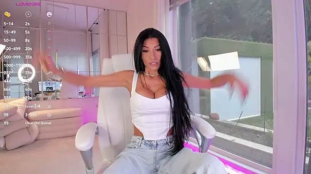 missdiamond  online show from December 15, 2025, 7:56 am