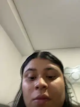 alissonfernandez  online show from March 21, 2025, 11:12 pm