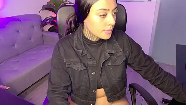 Lovely celeste online show from November 12, 2025, 2:56 am