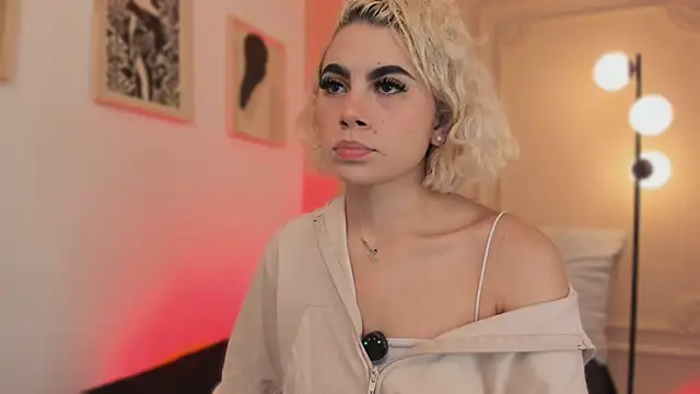 Snapshot of marian_pinzon chatting on March 5, 2026, 7:10 pm marian pinzon online show from March 5, 2026, 7:10 pm