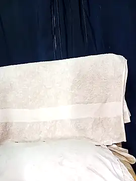 Aashixxx12 online show from February 16, 2026, 10:50 pm