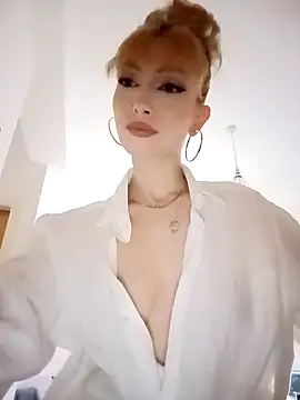 AnyaLobb62 online show from January 25, 2025, 10:39 pm