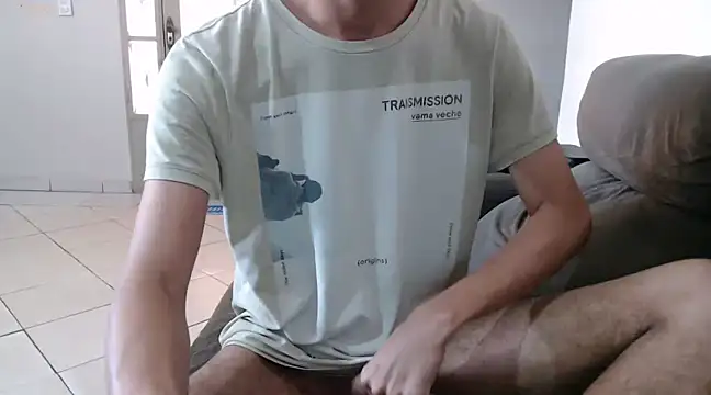 Snapshot of brockloe chatting on February 3, 2025, 5:24 pm brockloe online show from February 3, 2025, 5:24 pm