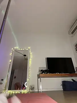  ExoticGirl online show from January 30, 2025, 7:48 pm