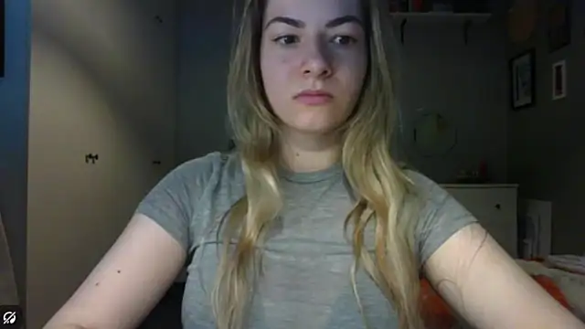 Snapshot of ROSIEx_sweet chatting on June 11, 2026, 6:44 am ROSIEx sweet online show from June 11, 2026, 6:44 am
