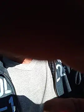 MrTamburine22 online show from November 4, 2025, 2:05 pm