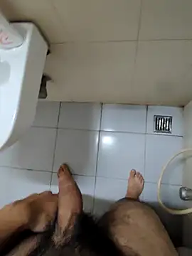 KeepCummingForYou73 online show from November 28, 2025, 10:45 pm