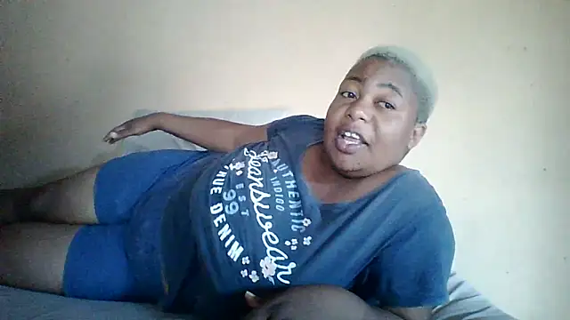 bustyboobs6 online show from February 5, 2026, 7:13 am