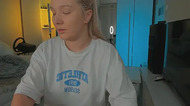 Snapshot of 1AlexaGoddess3 chatting on January 28, 2025, 3:04 am 1AlexaGoddess3 online show from January 28, 2025, 3:04 am