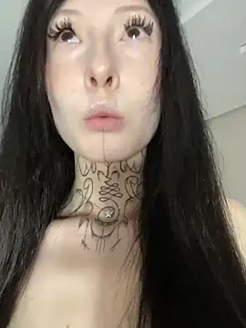 Snapshot of your_Roxy chatting on December 21, 2024, 6:23 pm your Roxy online show from December 21, 2024, 6:23 pm