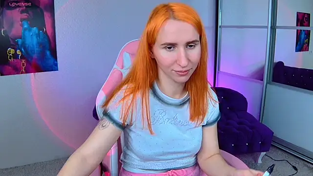 AliceBYKiss online show from February 6, 2025, 12:48 pm