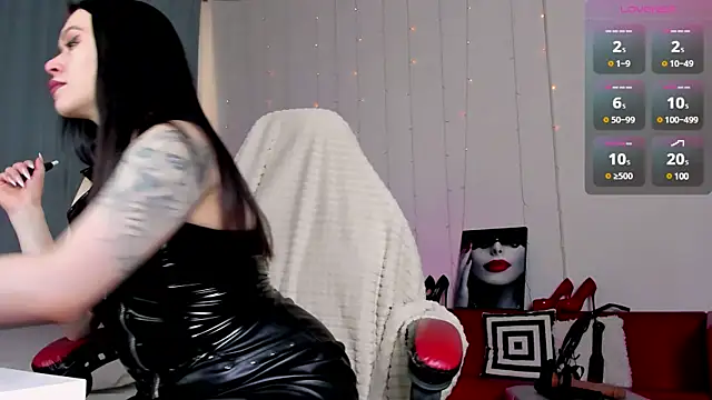 Vanessa Ives  online show from March 11, 2025, 5:49 am