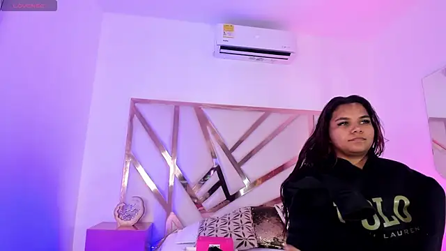 Carolina Evanss online show from March 16, 2025, 3:25 am