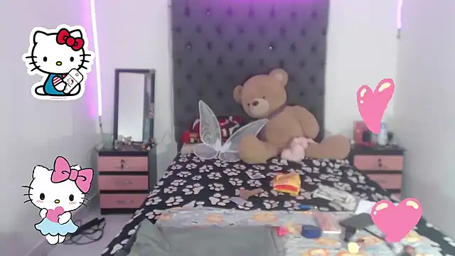 lucianadolll online show from September 23, 2025, 8:12 pm