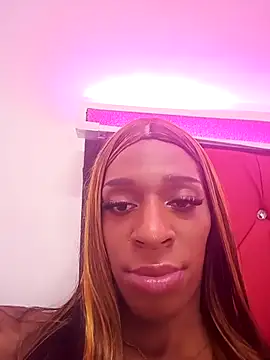Snapshot of lucianadolll chatting on April 22, 2026, 9:55 am lucianadolll online show from April 22, 2026, 9:55 am