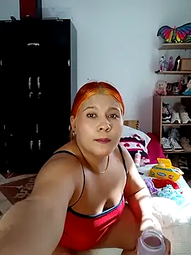 Stylevoluptuousvycky online show from March 20, 2026, 9:08 pm