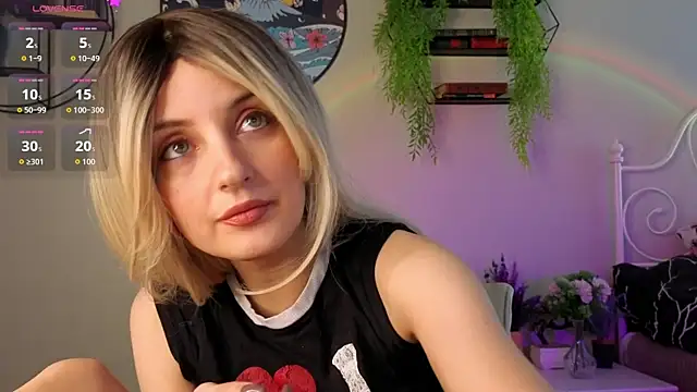 Katty Lights online show from November 14, 2025, 11:42 am