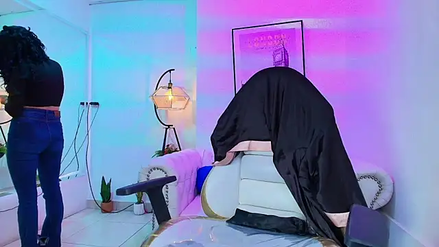 Theia moon online show from January 24, 2025, 12:41 pm