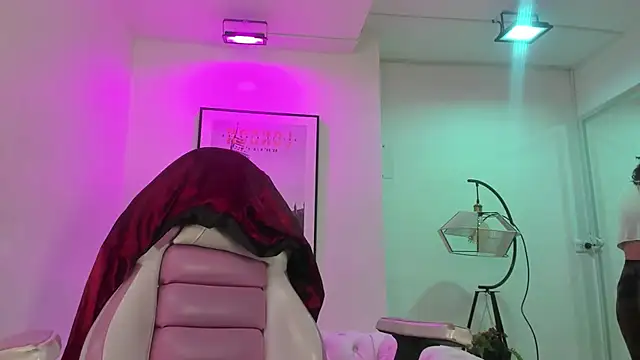 Theia moon online show from March 18, 2025, 12:58 pm