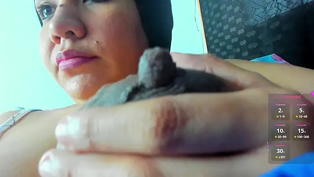 Snapshot of Venus_Blackk chatting on February 23, 2025, 10:20 pm Venus Blackk online show from February 23, 2025, 10:20 pm