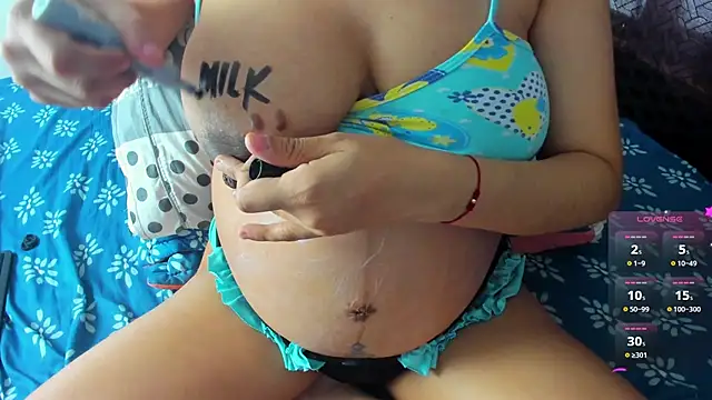 Snapshot of Venus_Blackk chatting on March 16, 2025, 6:44 pm Venus Blackk online show from March 16, 2025, 6:44 pm