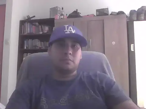 estudiante69 online show from February 20, 2026, 7:58 pm