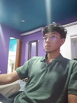 Snapshot of Fabpingon chatting on September 10, 2025, 8:47 am Fabpingon online show from September 10, 2025, 8:47 am
