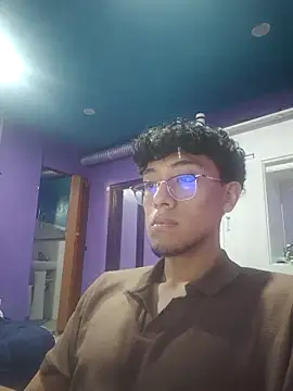 Snapshot of Fabpingon chatting on September 17, 2025, 7:37 pm Fabpingon online show from September 17, 2025, 7:37 pm