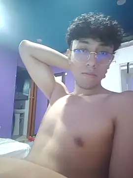 Snapshot of Fabpingon chatting on October 22, 2025, 6:46 am Fabpingon online show from October 22, 2025, 6:46 am
