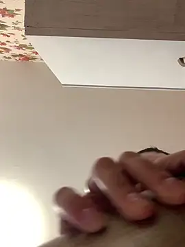 MiraMiss online show from December 14, 2025, 8:52 am