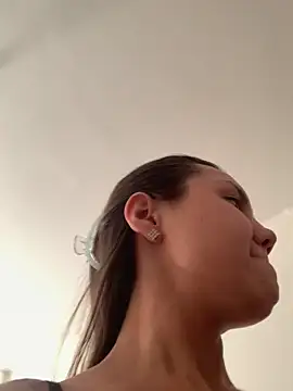 MiraMiss online show from March 12, 2026, 7:47 am