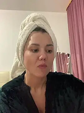 Snapshot of MiraMiss chatting on July 2, 2026, 7:20 pm MiraMiss online show from July 2, 2026, 7:20 pm