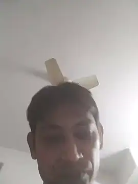 jenilmax online show from February 7, 2025, 2:26 pm