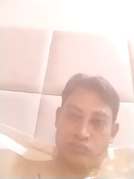 jenilmax online show from October 20, 2025, 5:46 pm