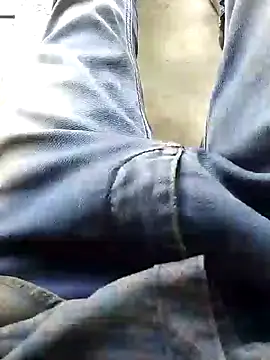 PracticalGum40 online show from December 18, 2024, 7:36 am