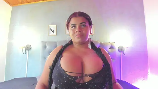 MeridaLane online show from September 11, 2025, 7:03 pm