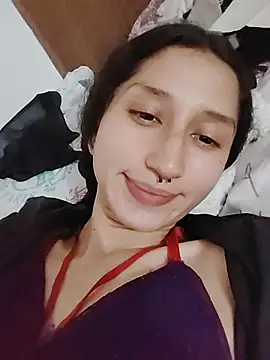 Queenjenn   online show from June 17, 2026, 12:13 am