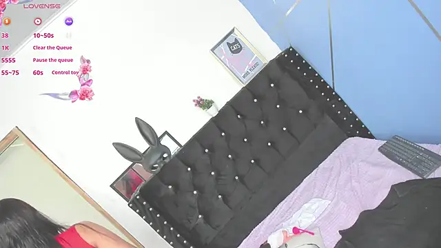 SarayMoorex  online show from January 31, 2025, 3:33 pm