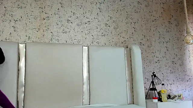 Candy Bony online show from January 16, 2025, 7:31 pm