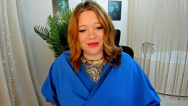 MoonLghte online show from January 30, 2025, 11:02 pm