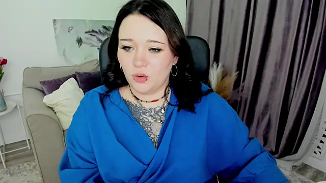 MoonLghte online show from March 8, 2025, 12:33 am