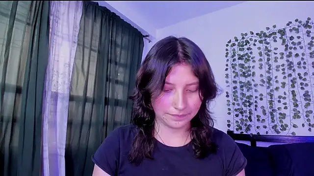 Noellesable online show from January 10, 2025, 9:10 pm