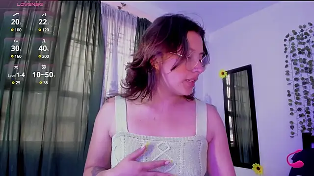 Noellesable online show from February 11, 2025, 5:40 pm