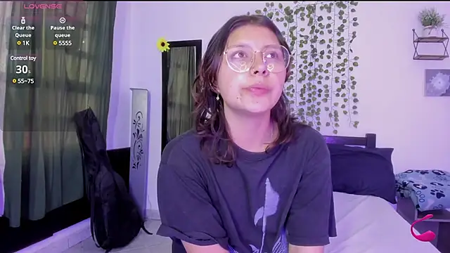 Noellesable online show from February 22, 2025, 5:46 pm